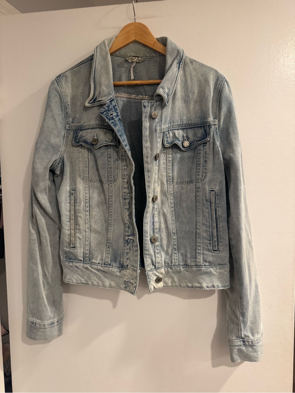 Free People Light Blue Fitted Washed Denim Jacket Women’s Large Jean Jacket